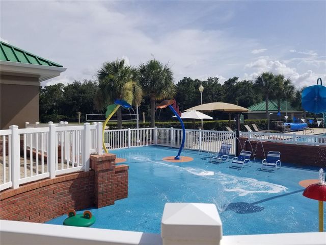 8210 WHISTLING PINE WAY, Tampa, FL 33647