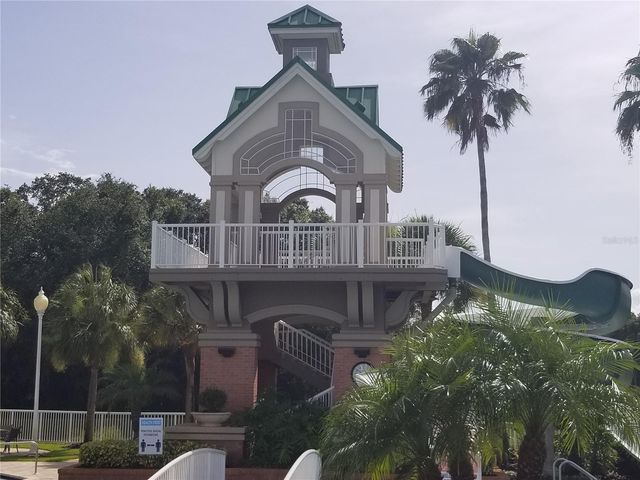 8210 WHISTLING PINE WAY, Tampa, FL 33647