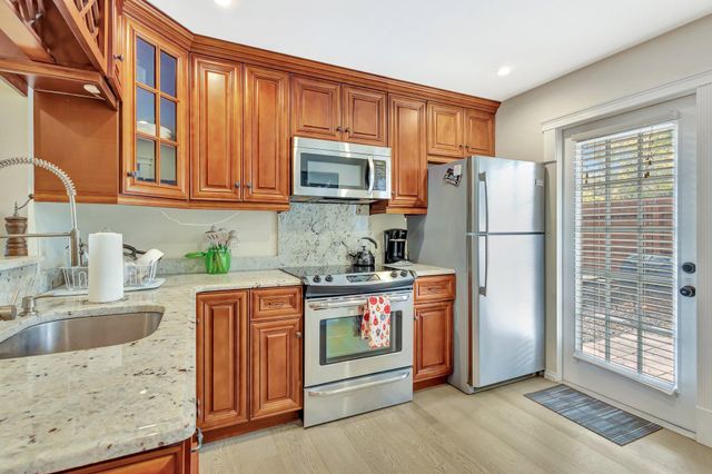 227 NE 12th Street, Delray Beach, FL 33444