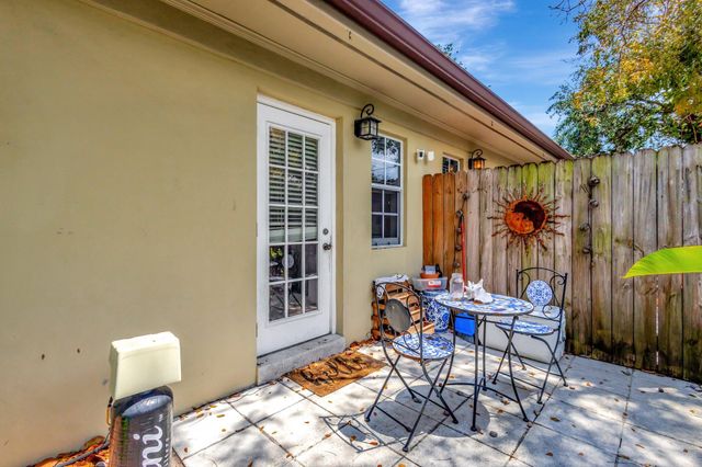 227 NE 12th Street, Delray Beach, FL 33444
