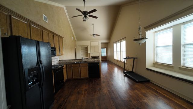 2050 Stockwell Road 4, Bossier City, LA 71111