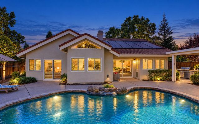 164 Hopper Ln, Folsom, CA 95630