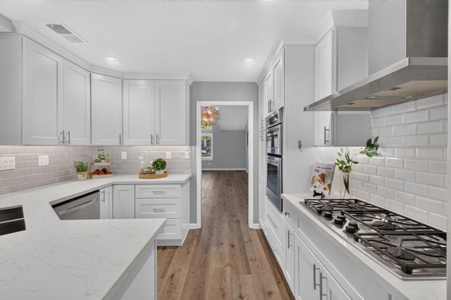 164 Hopper Ln, Folsom, CA 95630