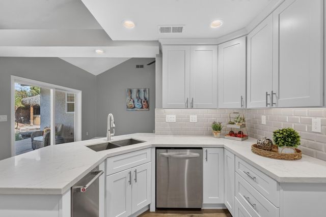 164 Hopper Ln, Folsom, CA 95630