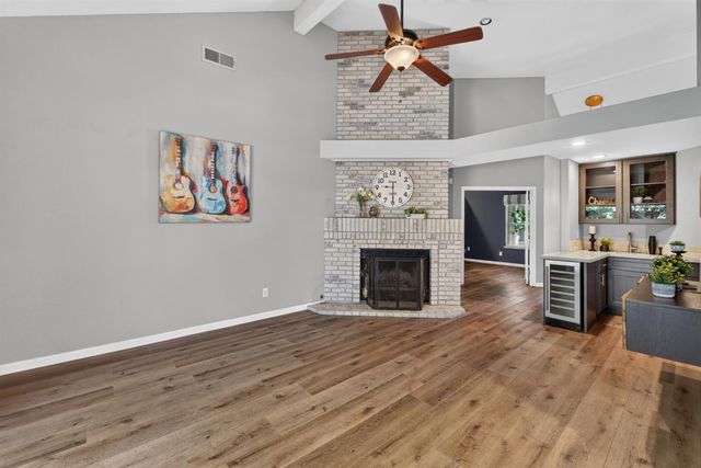 164 Hopper Ln, Folsom, CA 95630