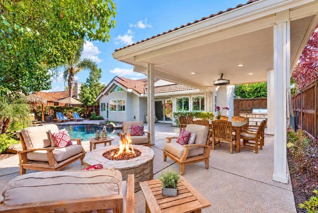 164 Hopper Ln, Folsom, CA 95630
