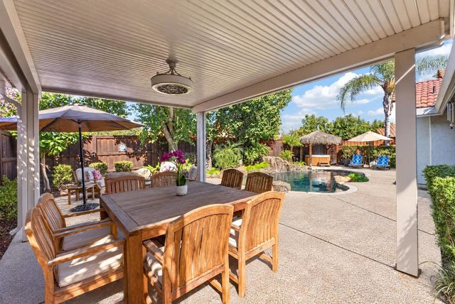 164 Hopper Ln, Folsom, CA 95630