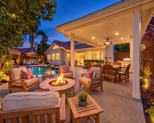 164 Hopper Ln, Folsom, CA 95630