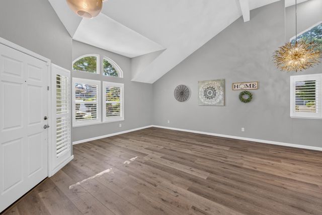 164 Hopper Ln, Folsom, CA 95630
