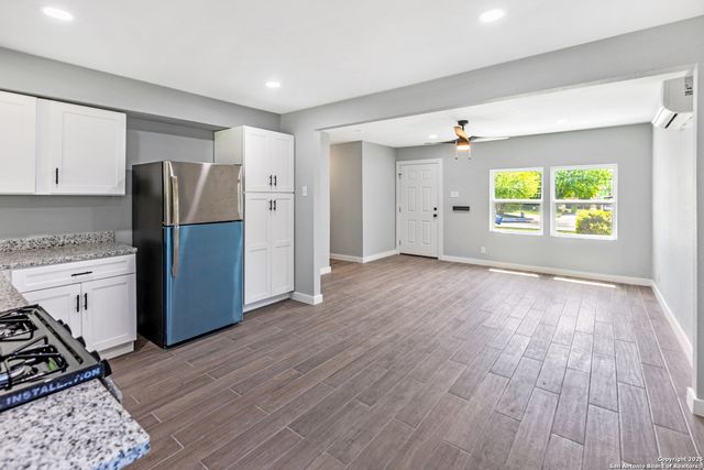 419 Hub Ave, San Antonio, TX 78220