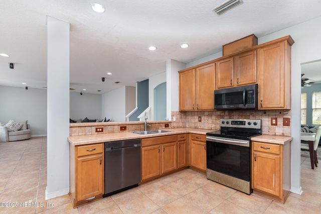 2350 GOLFVIEW Drive, Fleming Island, FL 32003
