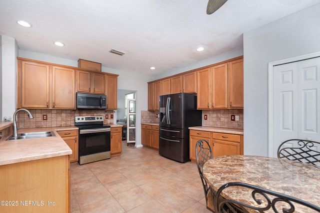 2350 GOLFVIEW Drive, Fleming Island, FL 32003
