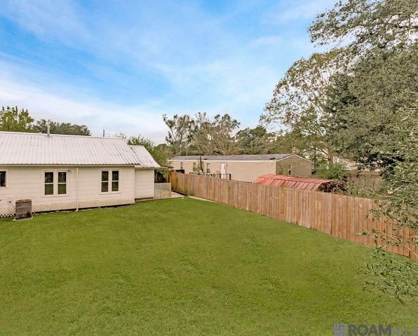 29705 Gaylord Rd, Walker, LA 70785