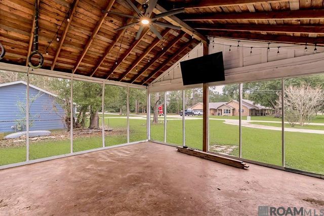 29705 Gaylord Rd, Walker, LA 70785