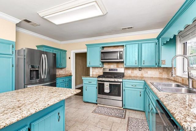 29705 Gaylord Rd, Walker, LA 70785