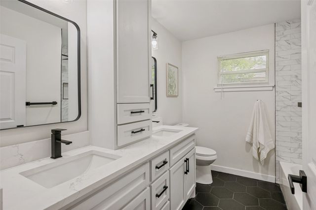 4305 Cummings Drive, North Richland Hills, TX 76180