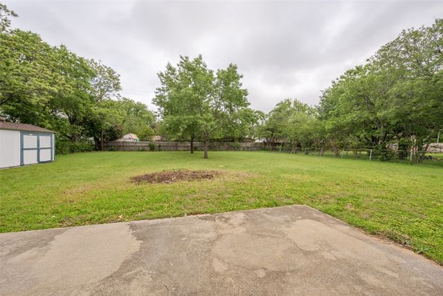 4305 Cummings Drive, North Richland Hills, TX 76180