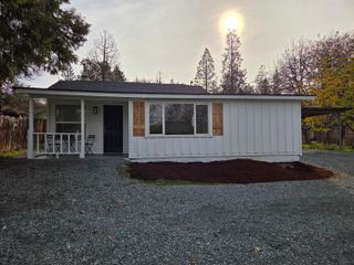 2855 Hamilton Lane, Grants Pass, OR 97527