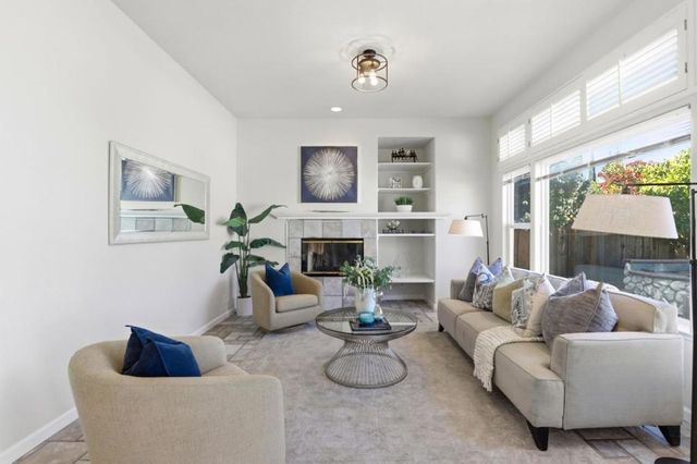 1201 Blue Parrot Court, Gilroy, CA 95020