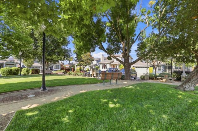 1201 Blue Parrot Court, Gilroy, CA 95020