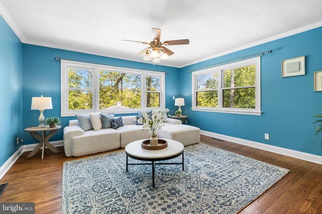 711 10TH ST, Riverton, NJ 08077
