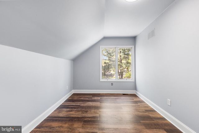 711 10TH ST, Riverton, NJ 08077
