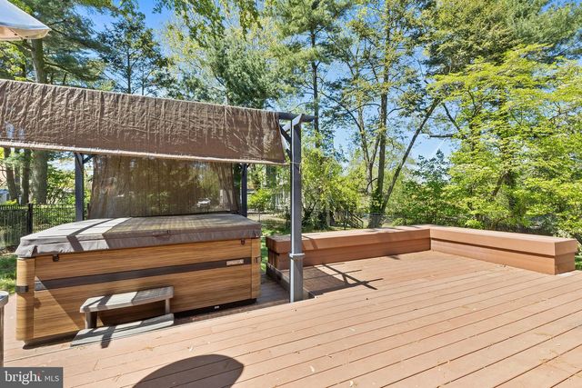 711 10TH ST, Riverton, NJ 08077
