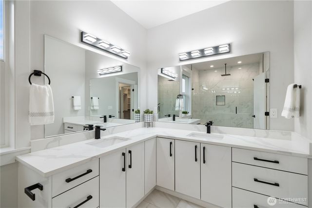 2120 Lagerwey Circle, Lynden, WA 98264