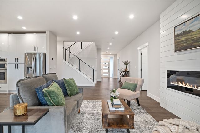 2120 Lagerwey Circle, Lynden, WA 98264