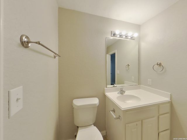 5746 Butch, San Antonio, TX 78252