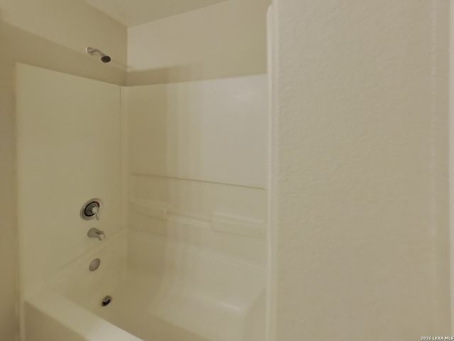 5746 Butch, San Antonio, TX 78252