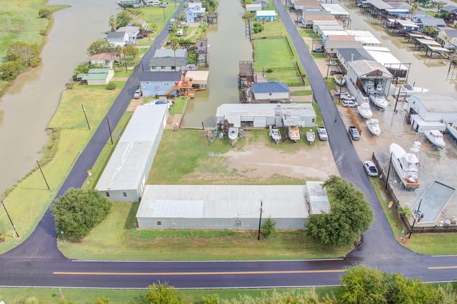 205 Marine Way, Freeport, TX 77541