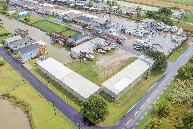 205 Marine Way, Freeport, TX 77541