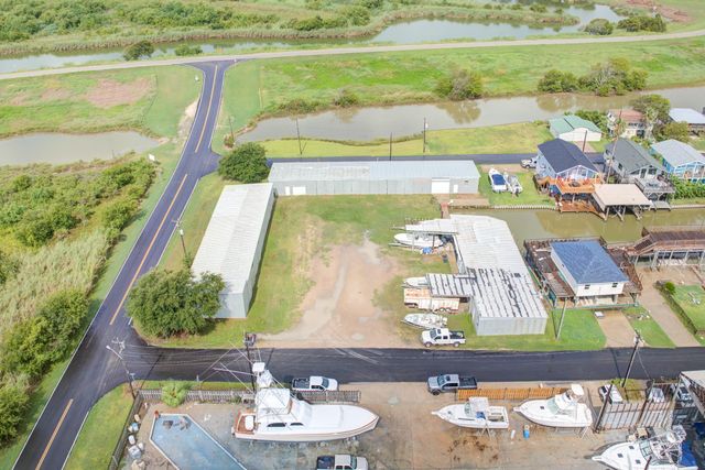 205 Marine Way, Freeport, TX 77541