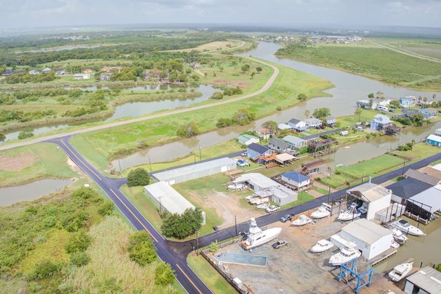 205 Marine Way, Freeport, TX 77541