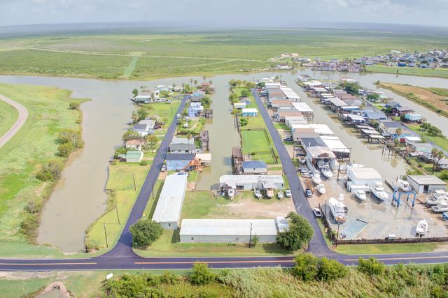 205 Marine Way, Freeport, TX 77541