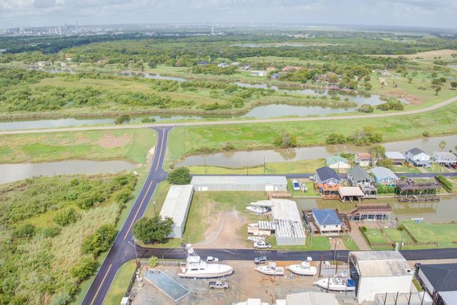 205 Marine Way, Freeport, TX 77541