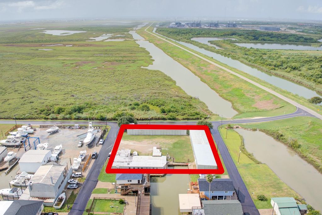 205 Marine Way, Freeport, TX 77541