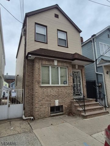 67 Marne St, Newark City, NJ 07105