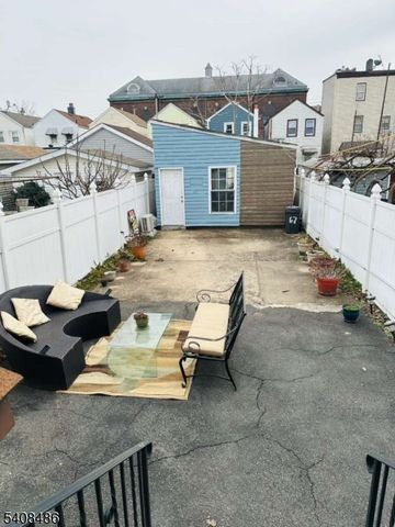 67 Marne St, Newark City, NJ 07105