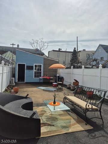 67 Marne St, Newark City, NJ 07105