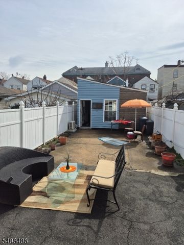67 Marne St, Newark City, NJ 07105