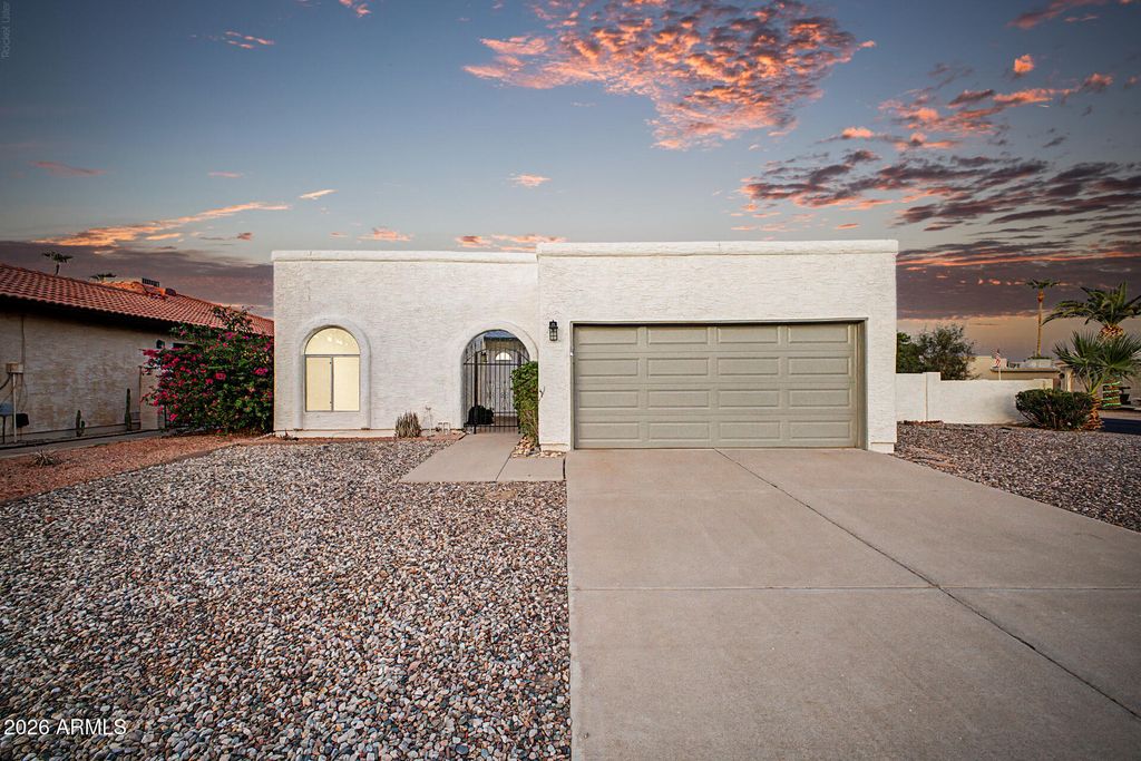 26621 S SHUMAKER Drive, Sun Lakes, AZ 85248 — exterior
