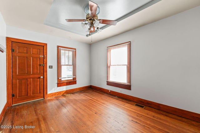 2730 Montana Ave, Louisville, KY 40208