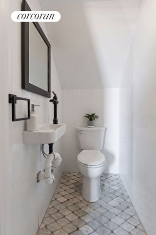 1555 Pacific Street, New York City, NY 11213
