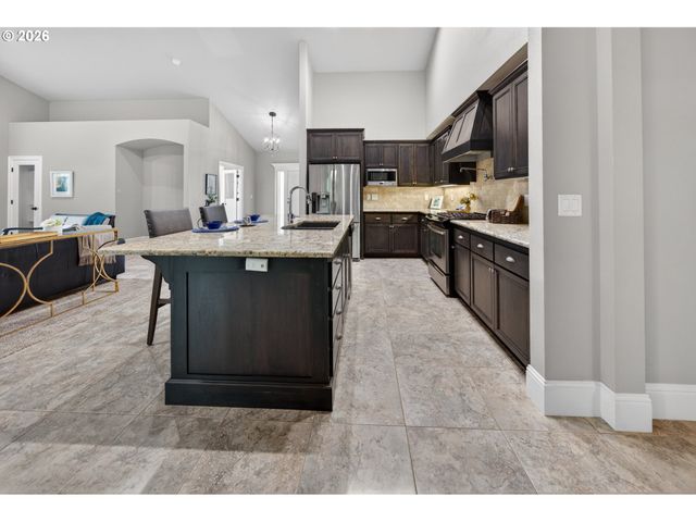 3571 SUMMIT SKY Blvd, Eugene, OR 97405