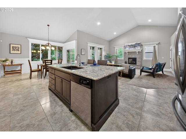 3571 SUMMIT SKY Blvd, Eugene, OR 97405