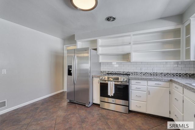 897 E 13th Street, Idaho Falls, ID 83404