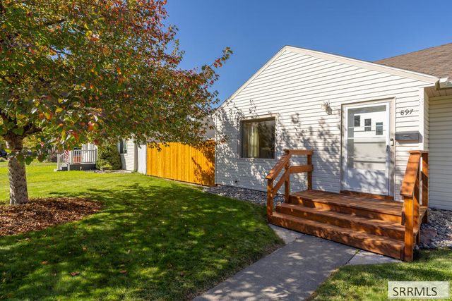 897 E 13th Street, Idaho Falls, ID 83404