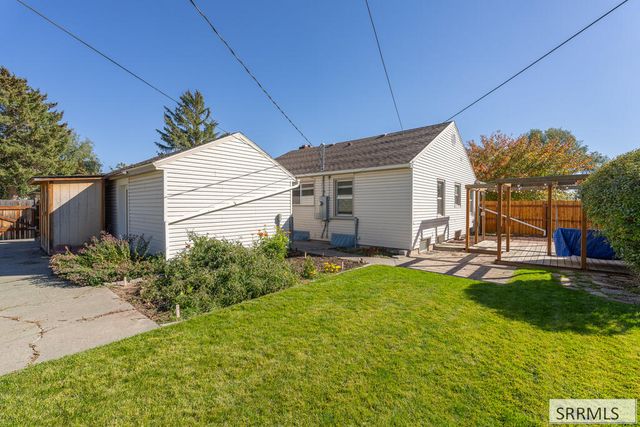 897 E 13th Street, Idaho Falls, ID 83404